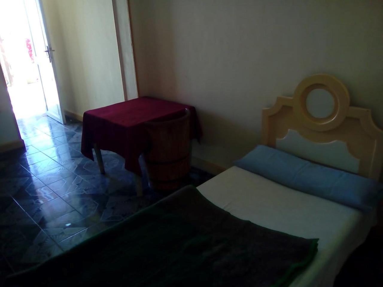 Pharaohs Hotel Luxor Bagian luar foto