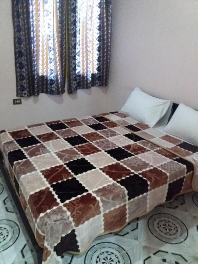 Pharaohs Hotel Luxor Bagian luar foto